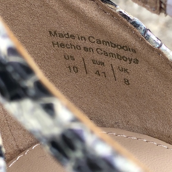 Aldo Snake Print Pointed Toe Block Heel Flats - Picture 8 of 8